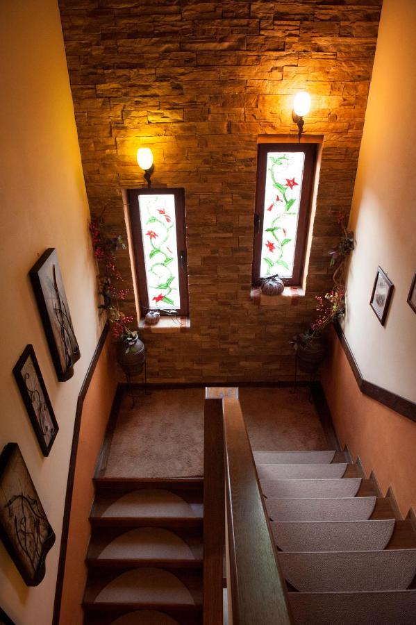 Akrolimnion Hotel อิโออันนินา ภายนอก รูปภาพ