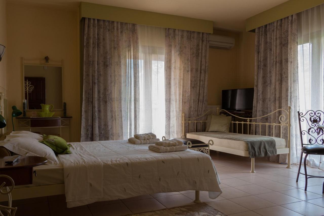Akrolimnion Hotel อิโออันนินา ภายนอก รูปภาพ